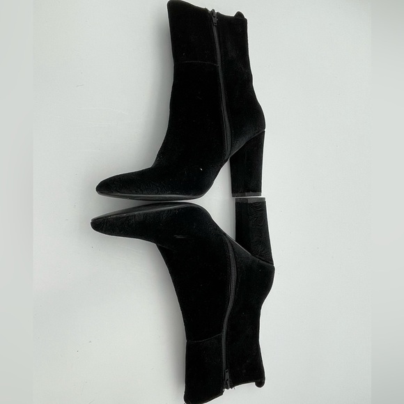 Sacha Premium Collection Booties - Picture 5 of 7